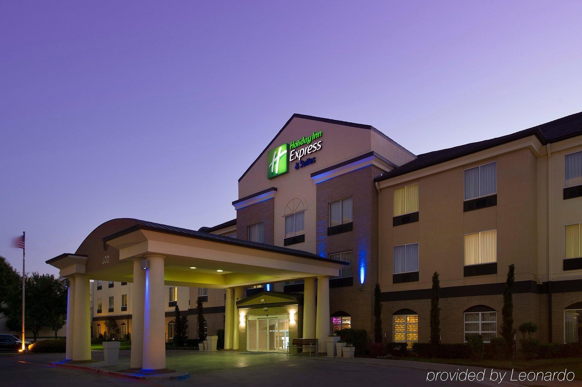 Holiday Inn Express Hotel And Suites Dfw-Grapevine, An Ihg Hotel Exteriör bild